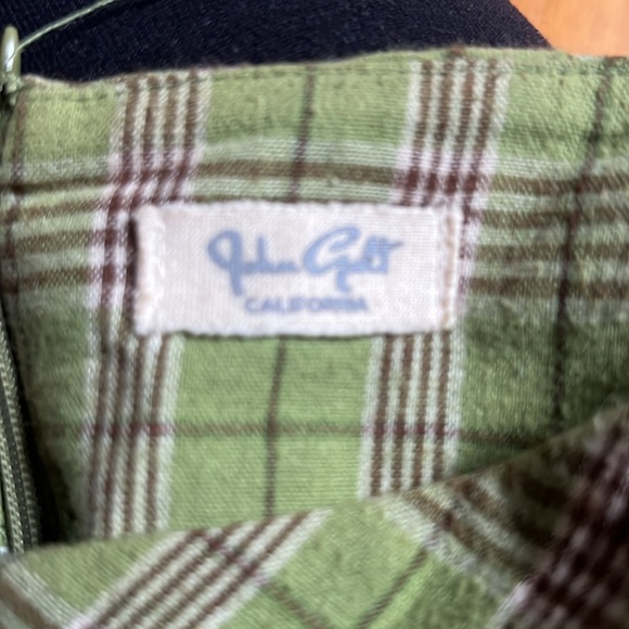 Cutest Plaid midi length skirt! - Picture 5 of 7